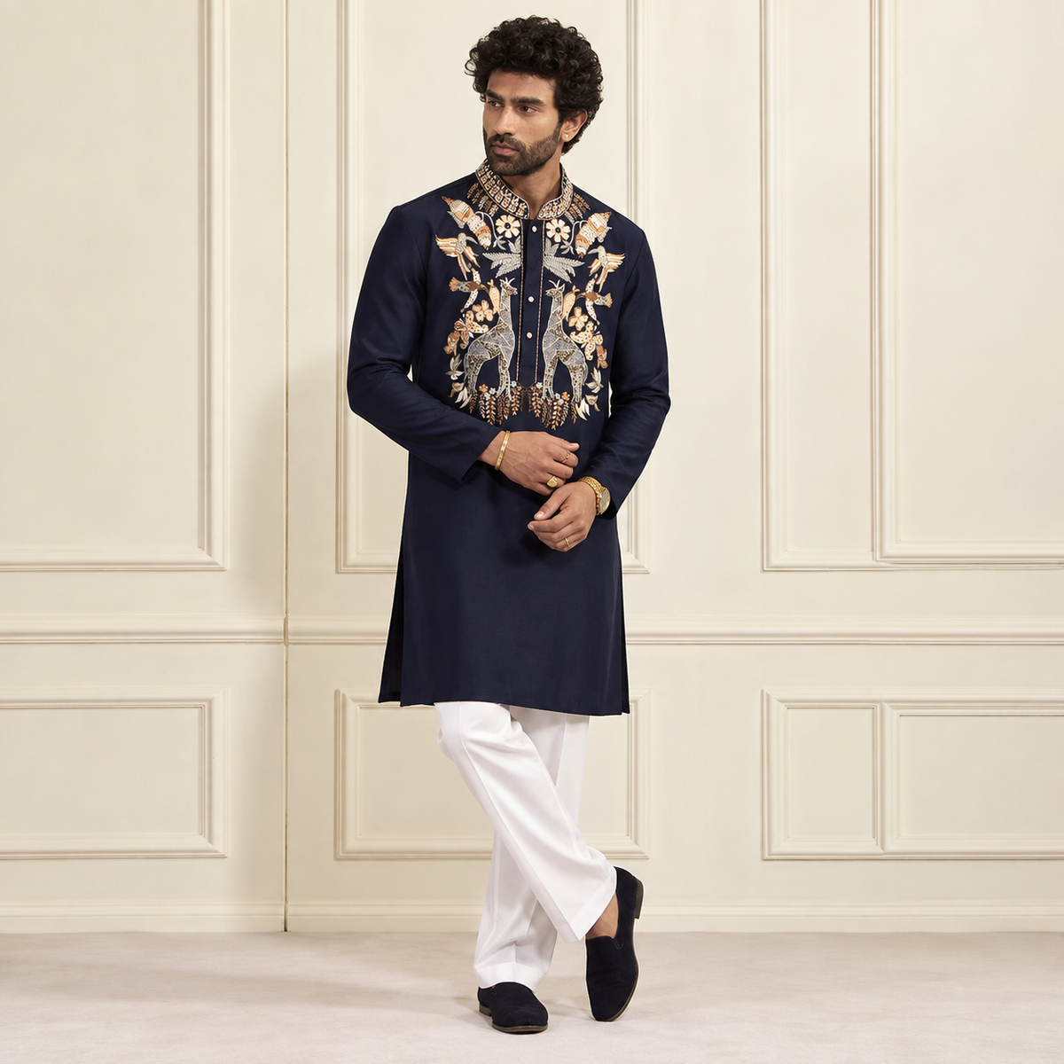 Black Hand Embroidered Giraffe Motif Ethnic Kurta